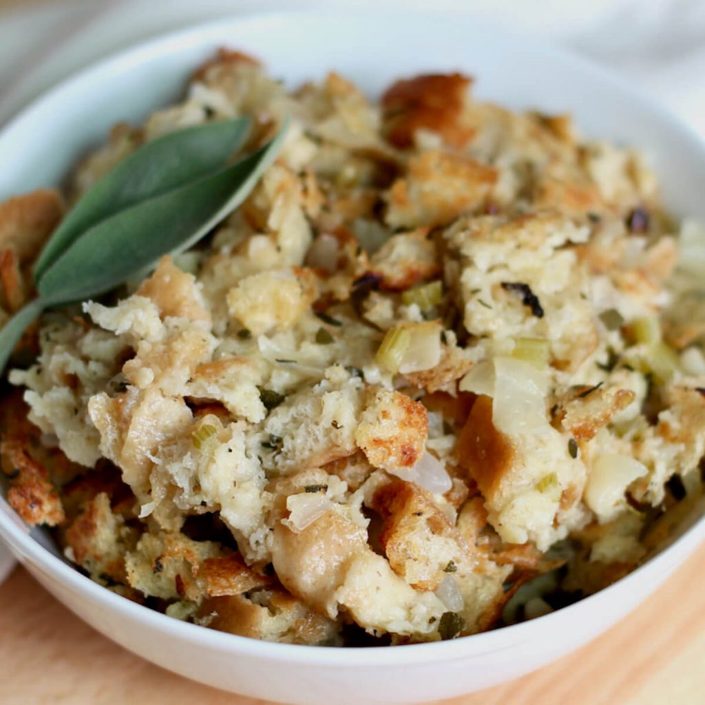 Easy Seasoned Sourdough Bread Croutons (Made with Stale Bread ...