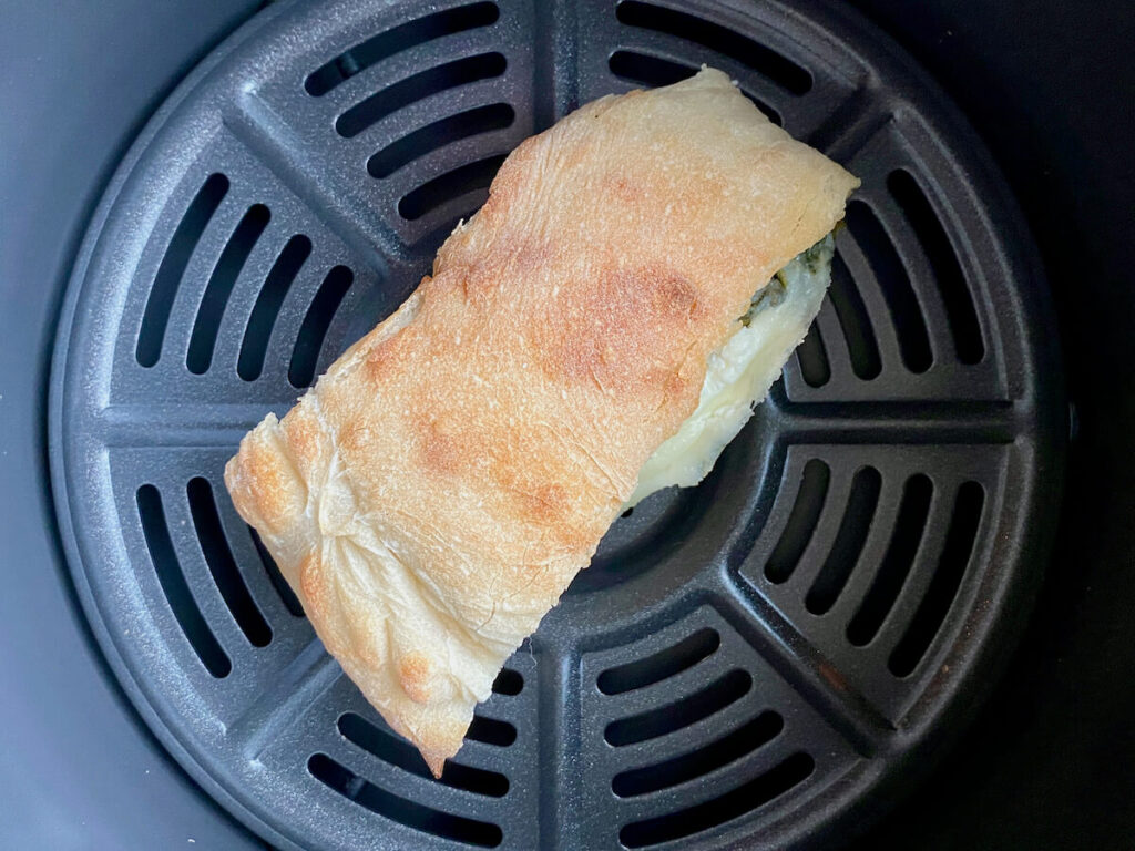 How to Reheat Calzone (6 Methods Tested) Everyday Homemade