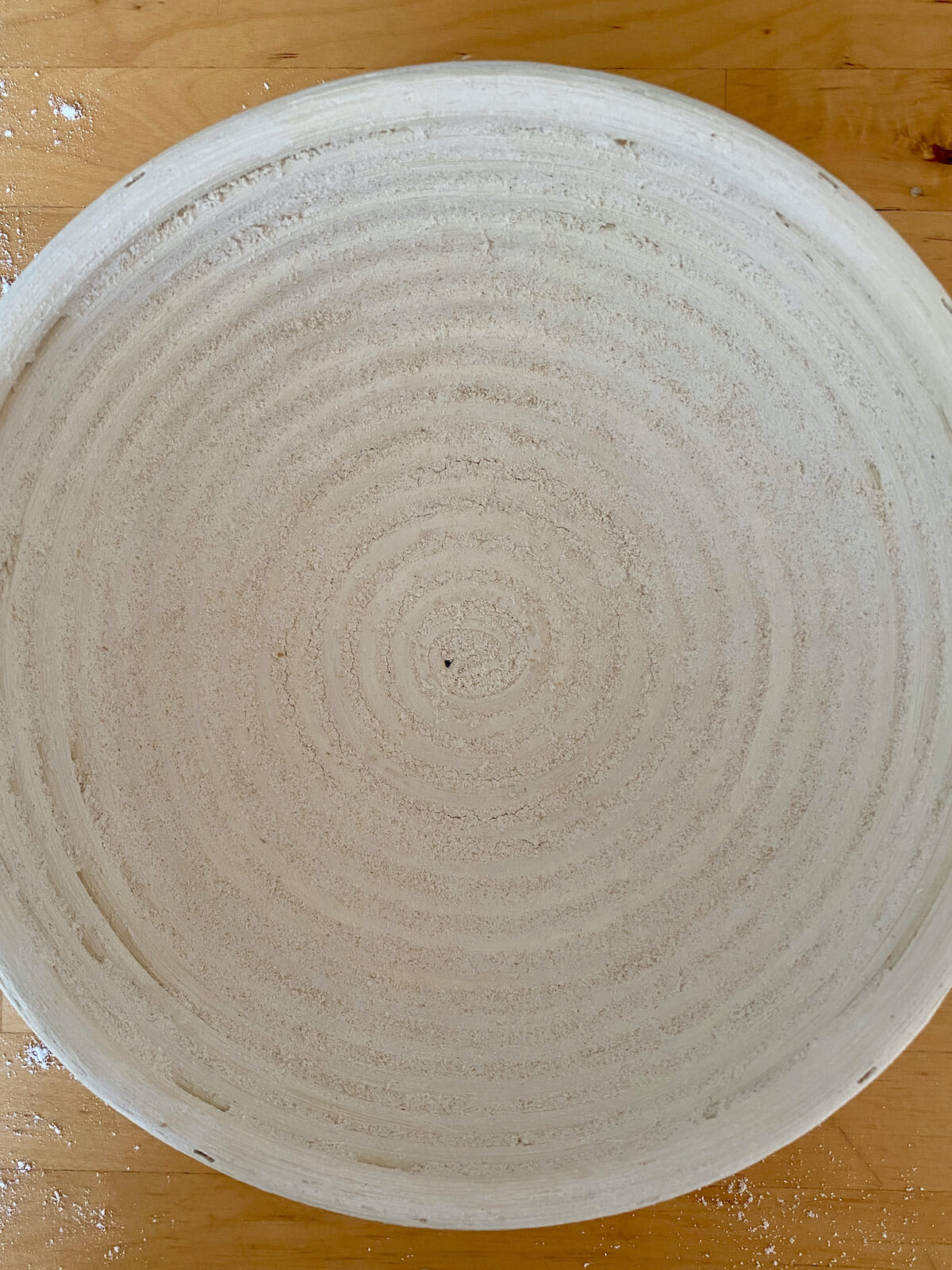 An oat flour-dusted banneton.