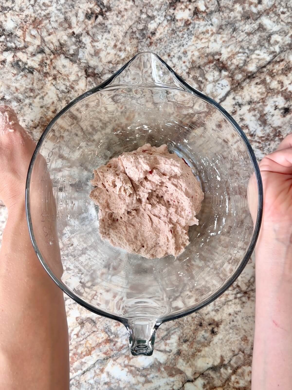 The jelly dough mixed in a glass bowl.